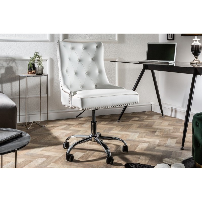 Chaise de bureau moderne en simili cuir de couleur blanche avec roulettes