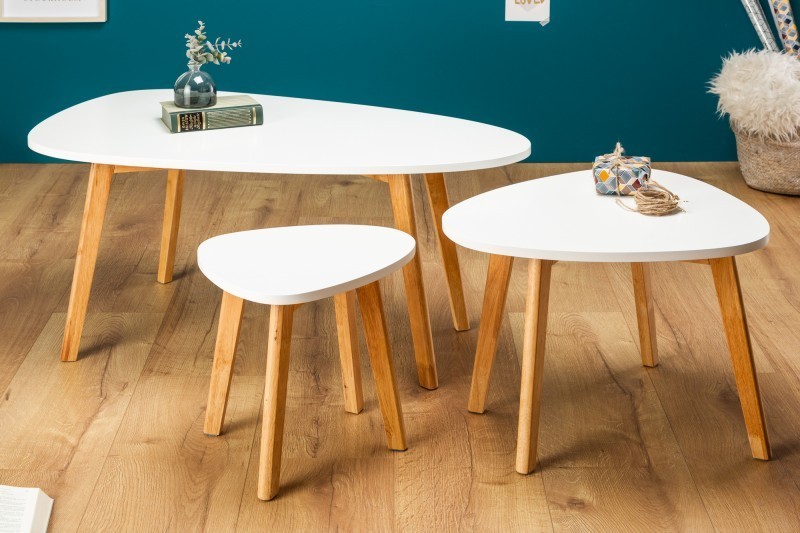 Ensemble de 3 tables d'appoint design scandinave coloris blanc avec des pieds en bois massif