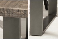 Table à manger 200cm coloris gris en bois massif et fer