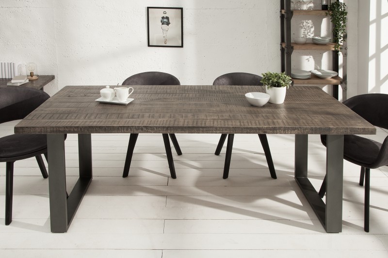 Table à manger 160cm coloris gris en bois massif et fer