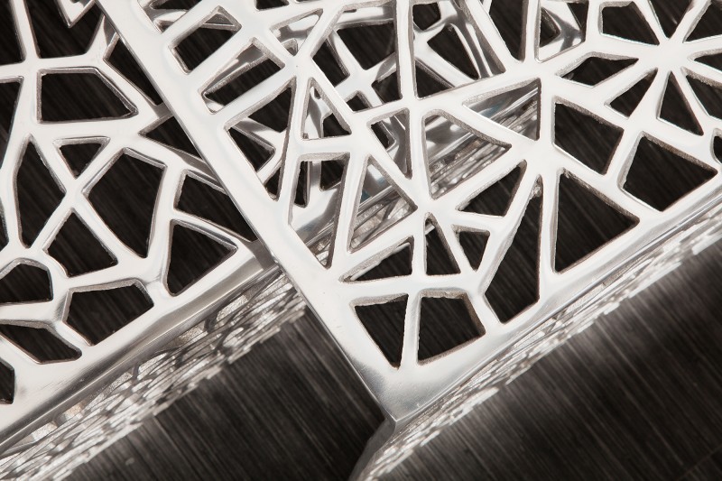 Ensemble de 2 tables basses faites à la main ABSTRACT 49cm argentées