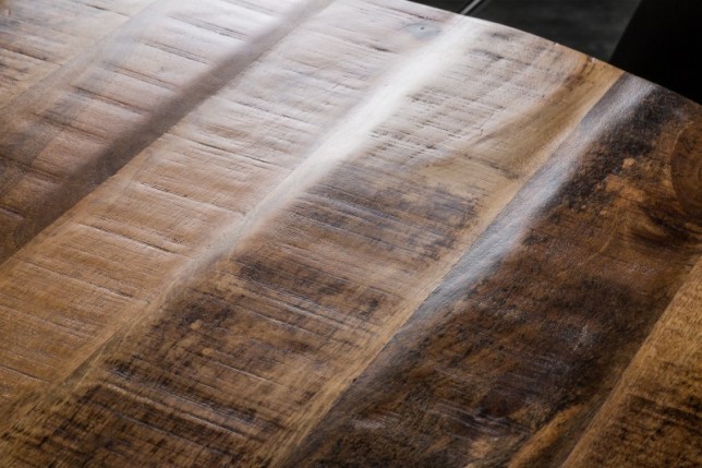 Table à manger design rond de 120 cm coloris naturel et noir en bois massif et métal