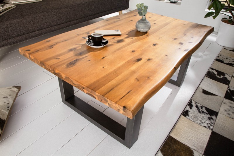 Table basse moderne coloris naturel en bois massif et métal