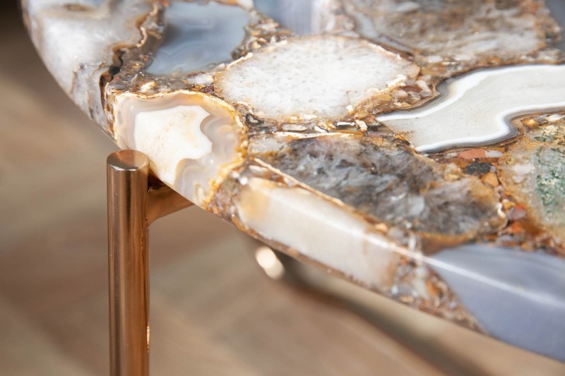 Table basse en agate coloris bleu et doré