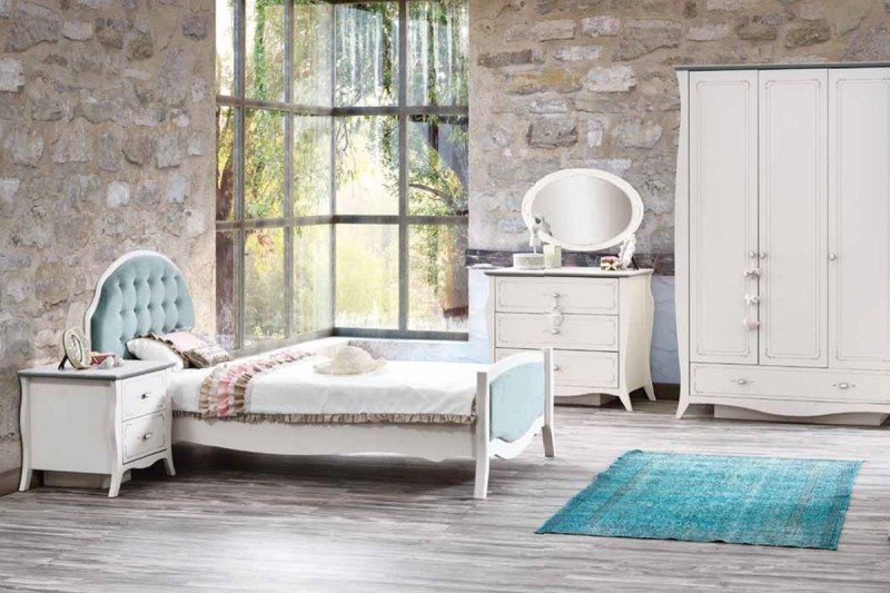 Chambre pour fille de design classique avec lit 120 cm en pin massif coloris blanc